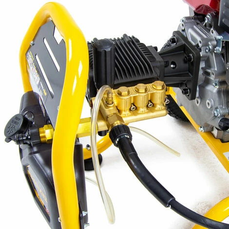 Formula Wolf 500 Petrol Pressure Washer & Patio Cleaner 3 Formula Wolf 500 Petrol Pressure Washer & Patio Cleaner - Image 3